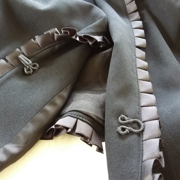 SOLD Bogato dressy blazer style - Picture 5 of 6